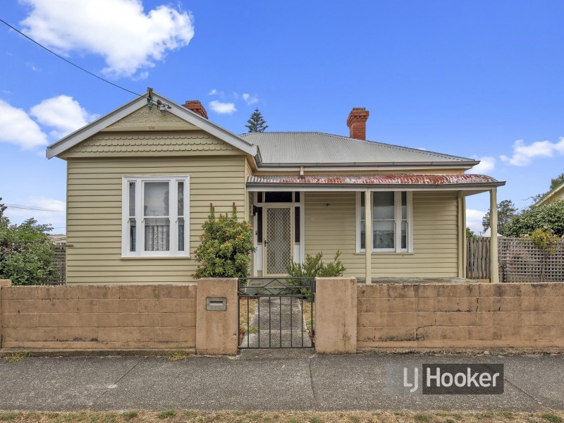 57 Saunders Street, Wynyard TAS 7325