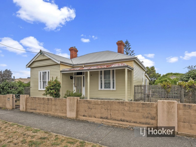 57 Saunders Street, Wynyard TAS 7325