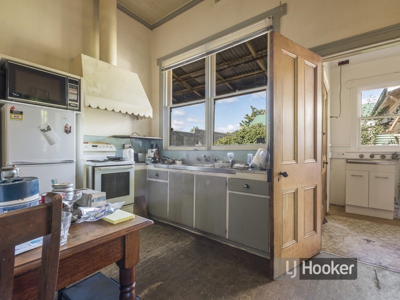 24 Moore Street, Wynyard TAS 7325