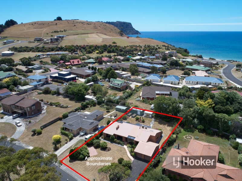 9 Golf Links Road, Wynyard TAS 7325