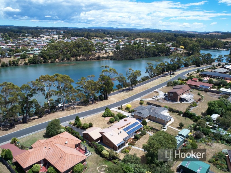 9 Golf Links Road, Wynyard TAS 7325