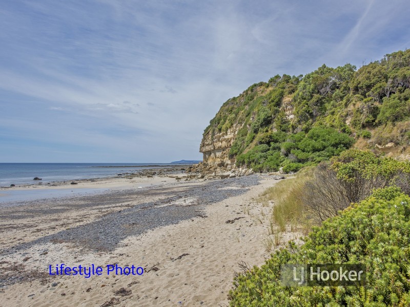 9 Golf Links Road, Wynyard TAS 7325