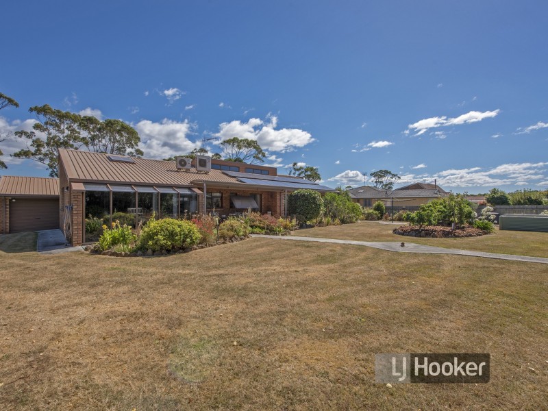 9 Golf Links Road, Wynyard TAS 7325
