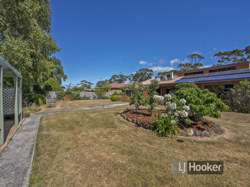 9 Golf Links Road, Wynyard TAS 7325