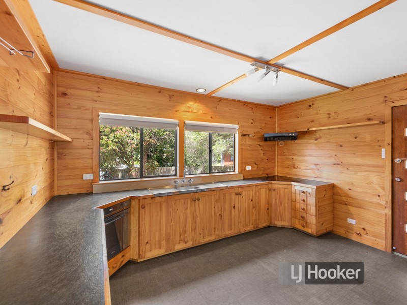 33 Irbys Circus, Sisters Beach TAS 7321