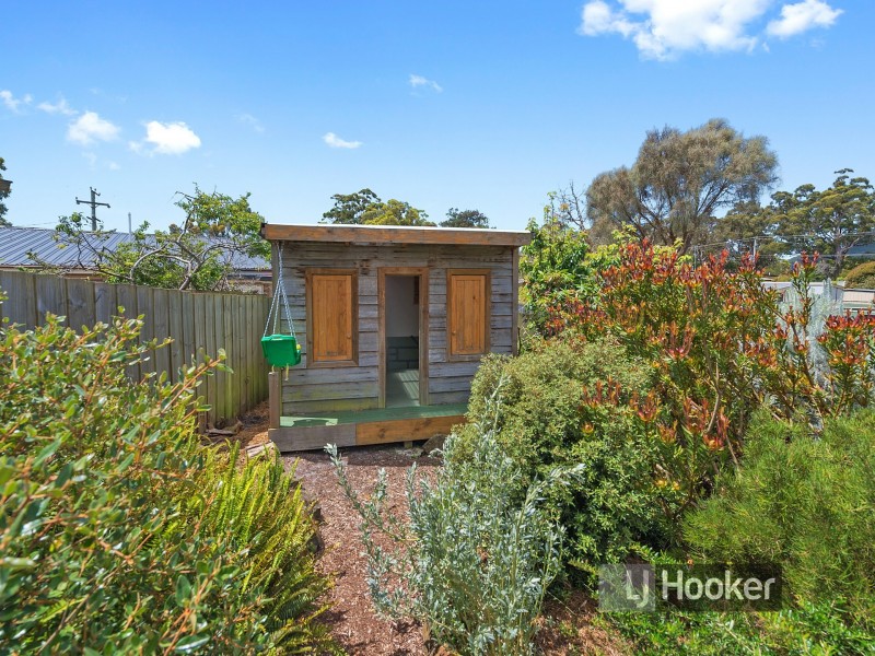 33 Irbys Circus, Sisters Beach TAS 7321