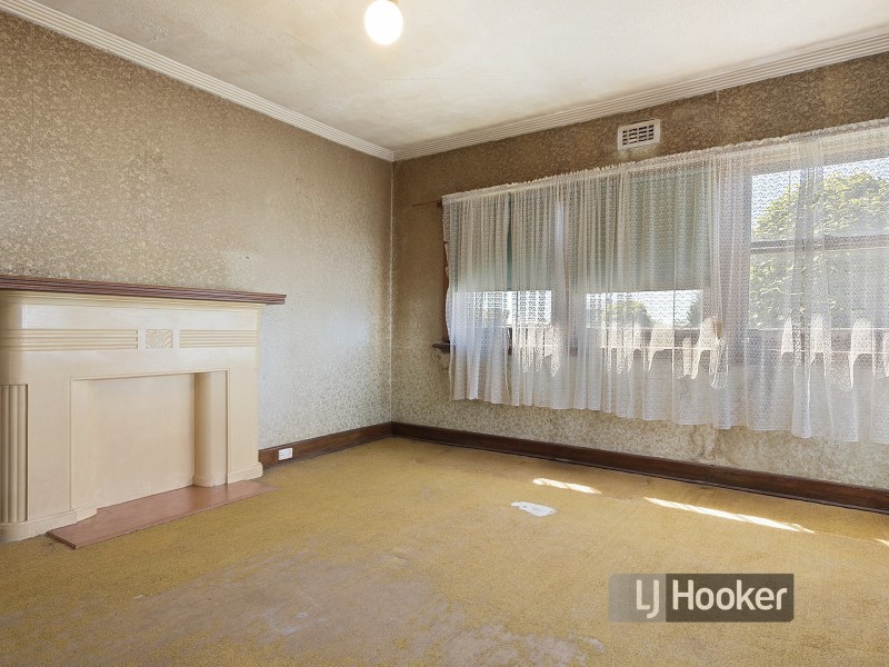 75 Bass Highway, Somerset TAS 7322