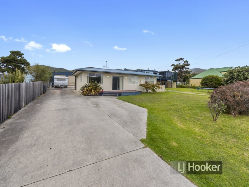 74 Irby Boulevard, Sisters Beach TAS 7321