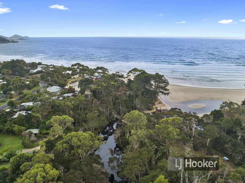 1 Irby Boulevard, Sisters Beach TAS 7321