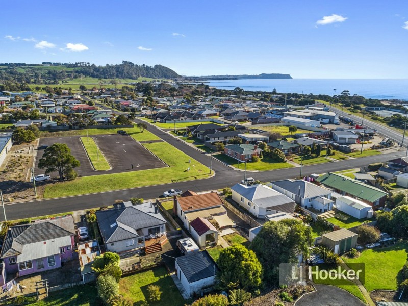 8 Arthur Street, Somerset TAS 7322