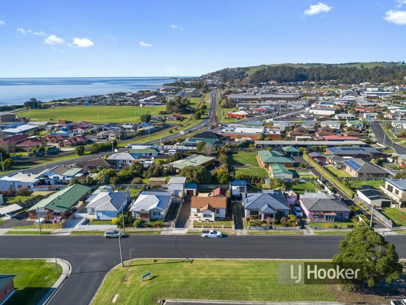 8 Arthur Street, Somerset TAS 7322