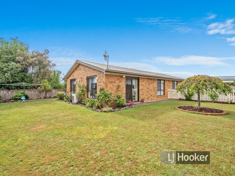 Unit 2/5 Jones Court, Wynyard TAS 7325