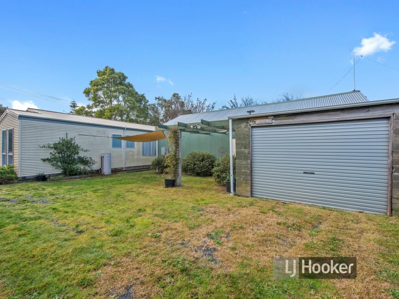 100A Inglis Street, Wynyard TAS 7325