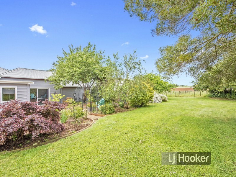 17351 Bass Highway, Boat Harbour TAS 7321