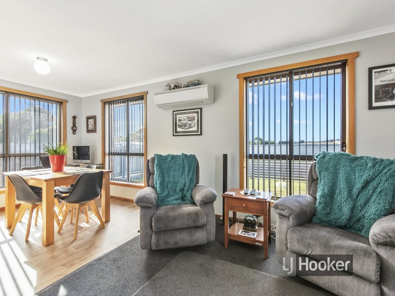 Unit 1/13 Jenner Street, Wynyard TAS 7325