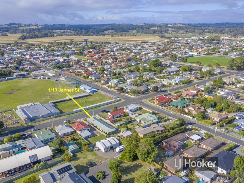 Unit 1/13 Jenner Street, Wynyard TAS 7325
