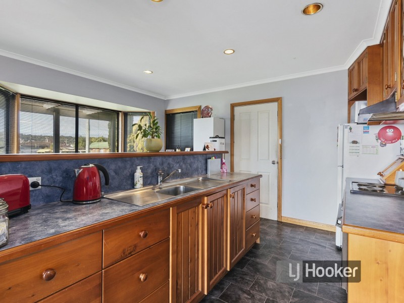 1 Arthur Street, Somerset TAS 7322