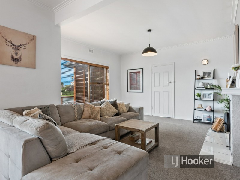 16 Saunders Street, Wynyard TAS 7325