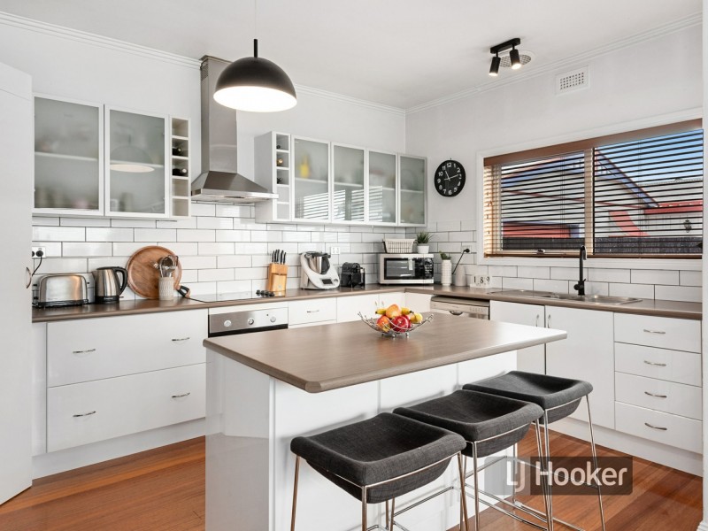 16 Saunders Street, Wynyard TAS 7325