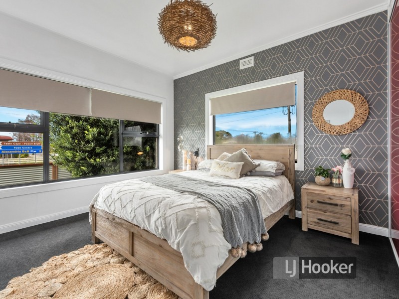 16 Saunders Street, Wynyard TAS 7325