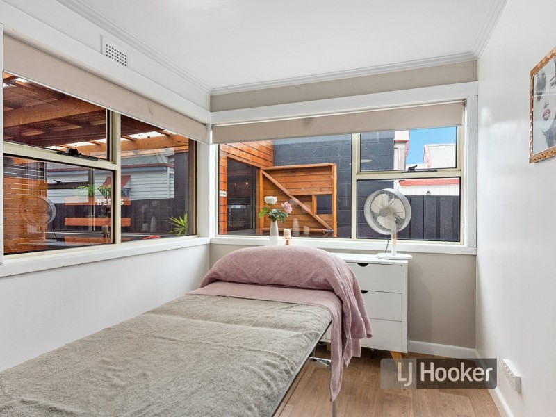 16 Saunders Street, Wynyard TAS 7325