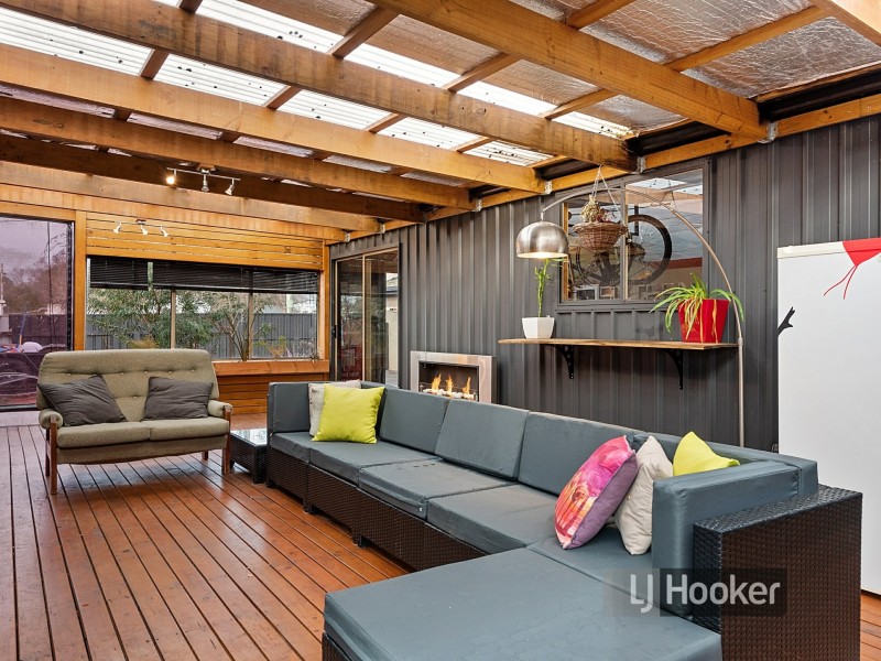 16 Saunders Street, Wynyard TAS 7325
