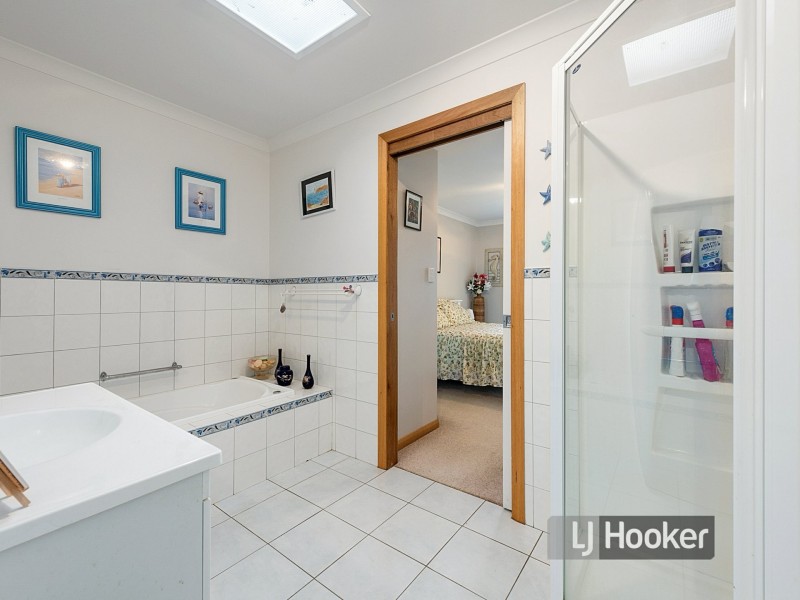 Unit 11/9-11 Church Street, Wynyard TAS 7325