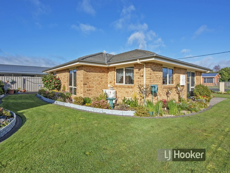 Unit 11/9-11 Church Street, Wynyard TAS 7325