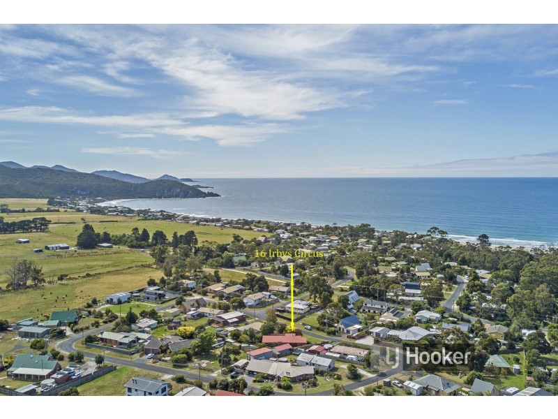 16 Irbys Circus, Sisters Beach TAS 7321