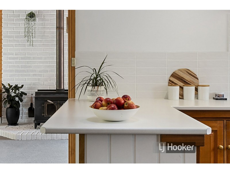 16 Irbys Circus, Sisters Beach TAS 7321