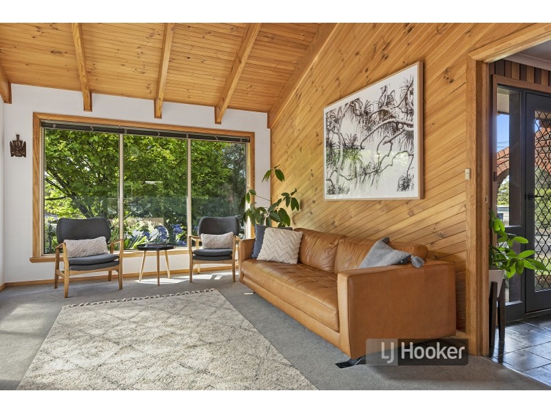 16 Irbys Circus, Sisters Beach TAS 7321