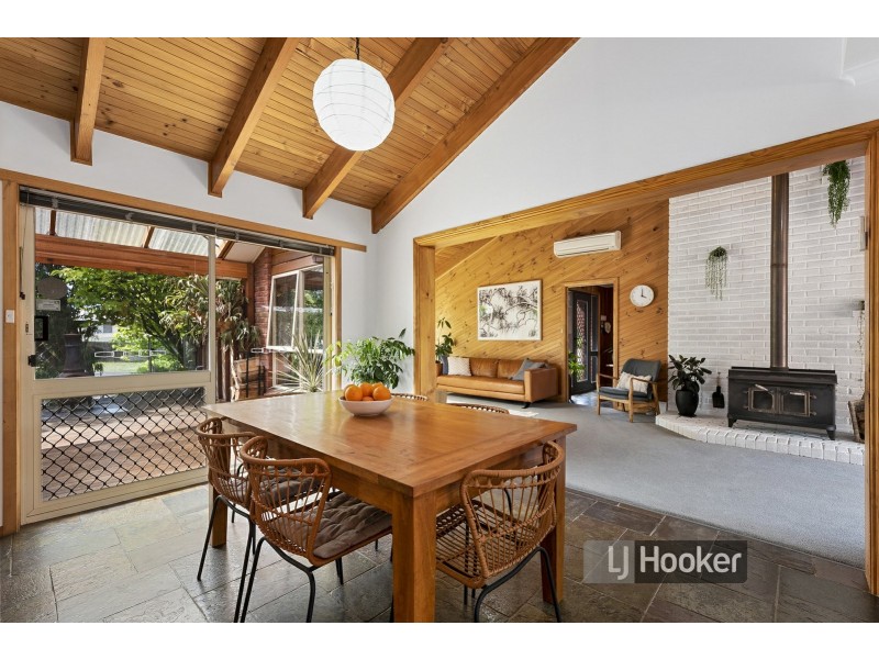 16 Irbys Circus, Sisters Beach TAS 7321