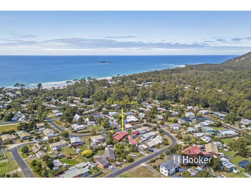 16 Irbys Circus, Sisters Beach TAS 7321