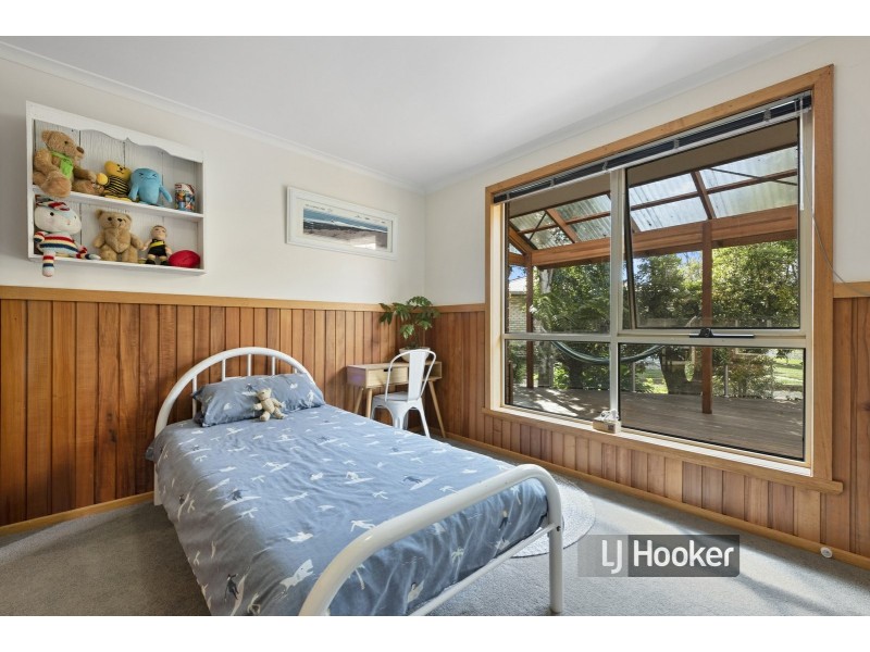 16 Irbys Circus, Sisters Beach TAS 7321