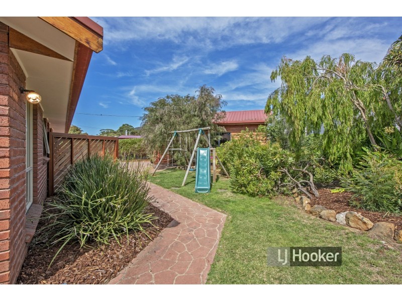 16 Irbys Circus, Sisters Beach TAS 7321