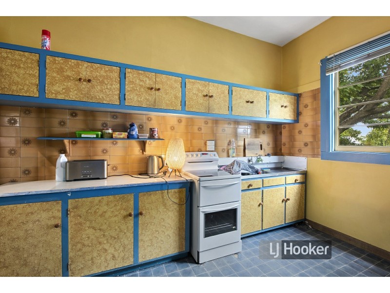 64 Saunders Street, Wynyard TAS 7325