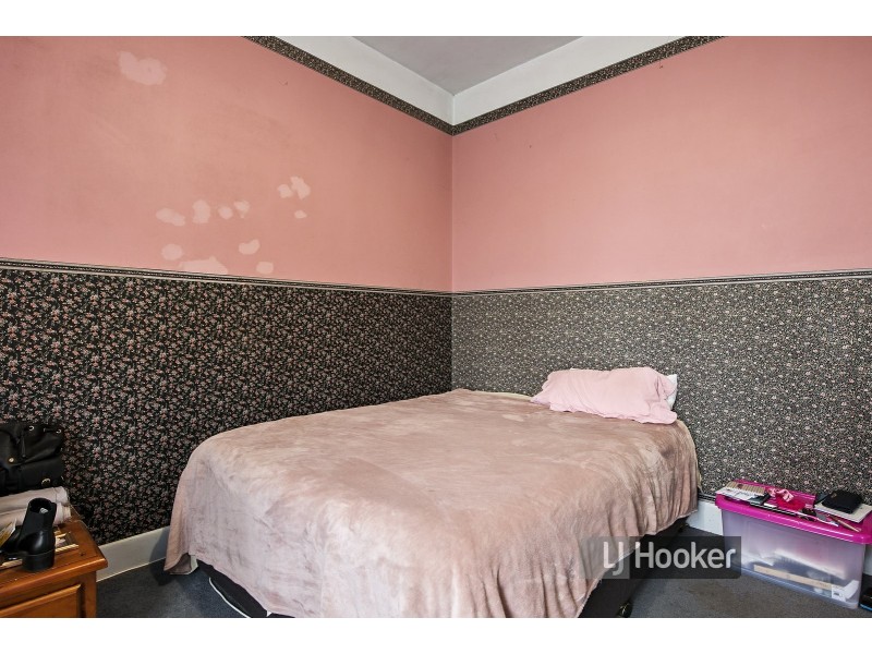 64 Saunders Street, Wynyard TAS 7325