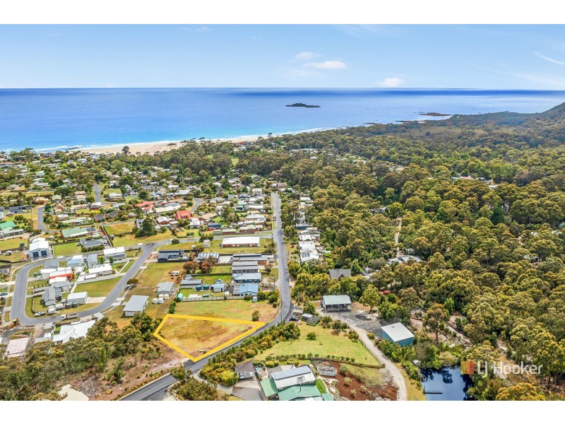 42 Banksia Avenue, Sisters Beach TAS 7321
