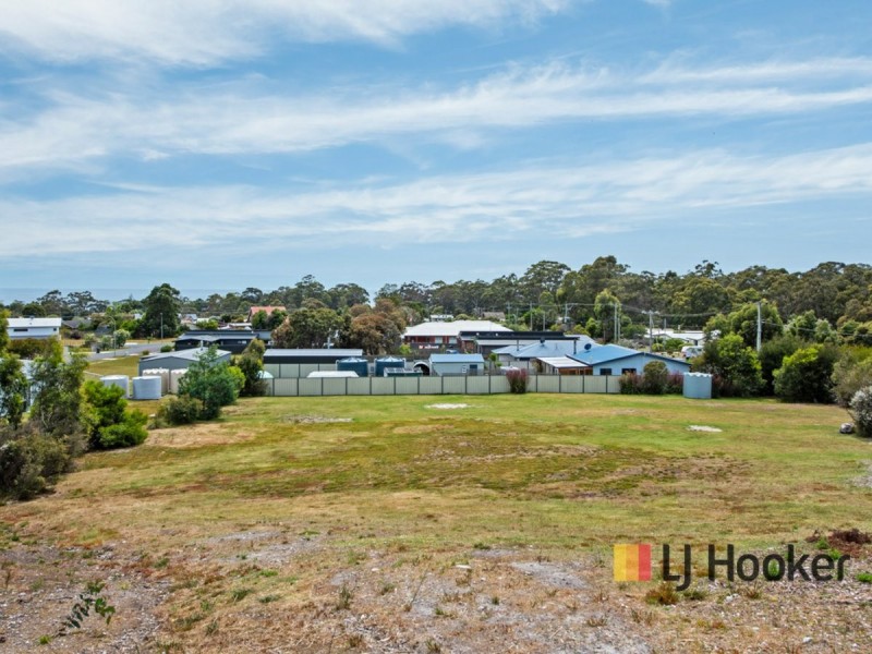42 Banksia Avenue, Sisters Beach TAS 7321