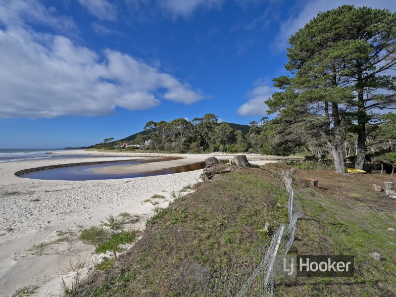 1 Irby Boulevard, Sisters Beach TAS 7321