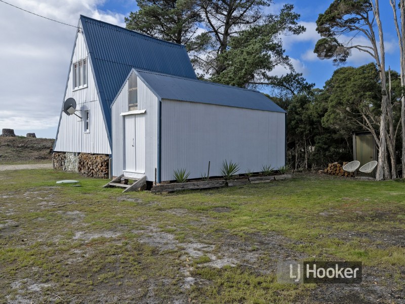 1 Irby Boulevard, Sisters Beach TAS 7321