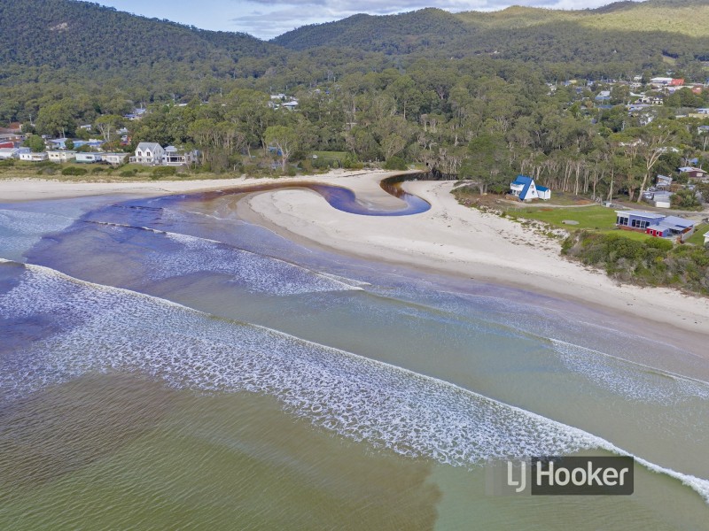 1 Irby Boulevard, Sisters Beach TAS 7321