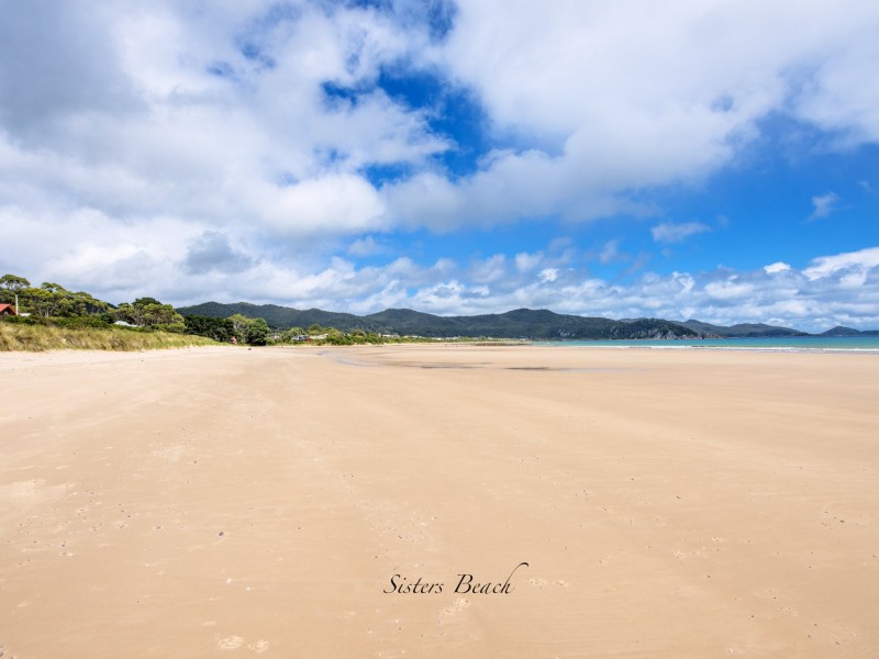 10 Elfrida Avenue, Sisters Beach TAS 7321