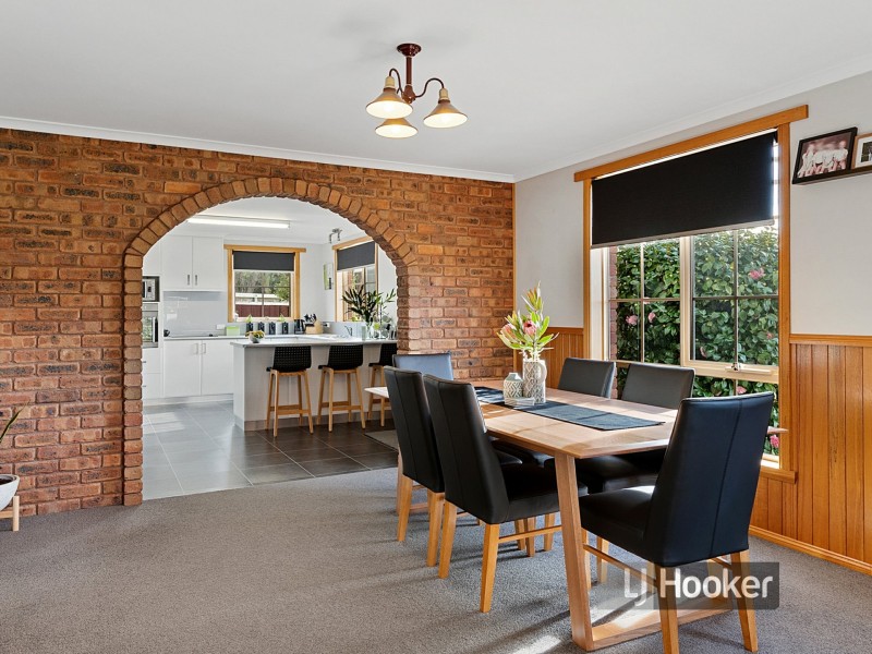 11 Irbys Circus, Sisters Beach TAS 7321