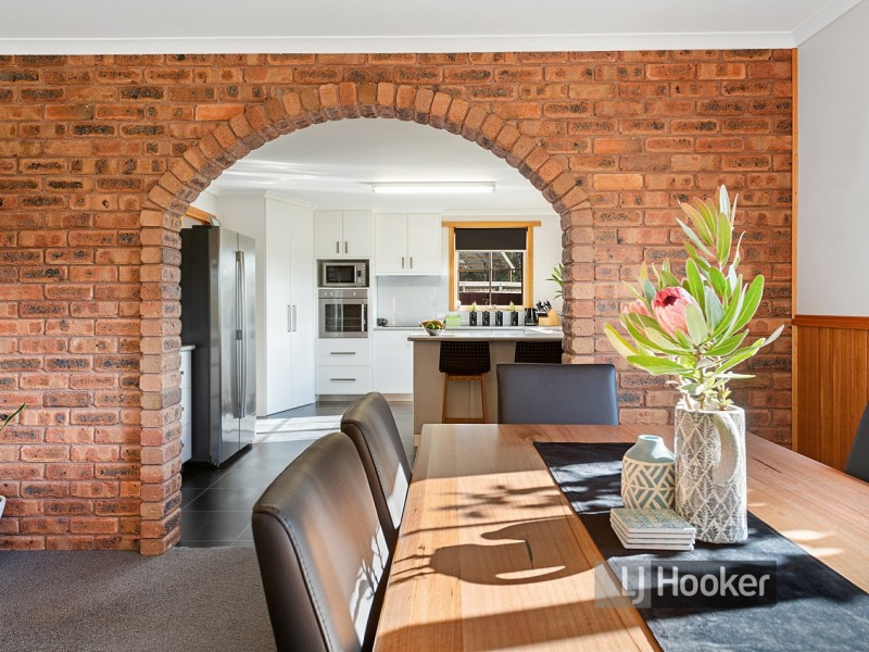 11 Irbys Circus, Sisters Beach TAS 7321