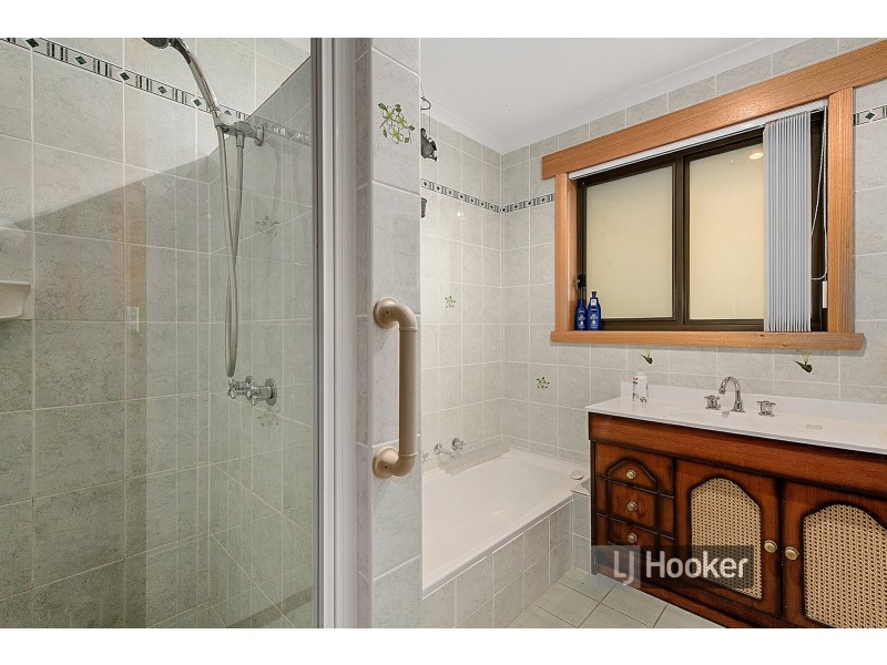 18 Freestone Crescent, Wynyard TAS 7325