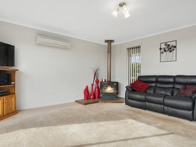 68 Colegrave Road, Upper Burnie TAS 7320