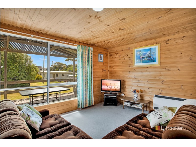 8 Irby Boulevard, Sisters Beach TAS 7321