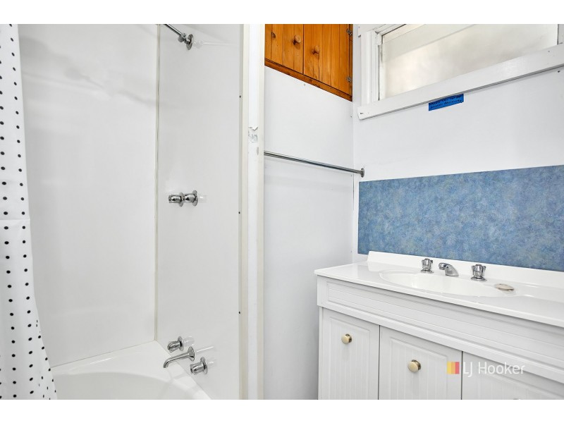 8 Irby Boulevard, Sisters Beach TAS 7321