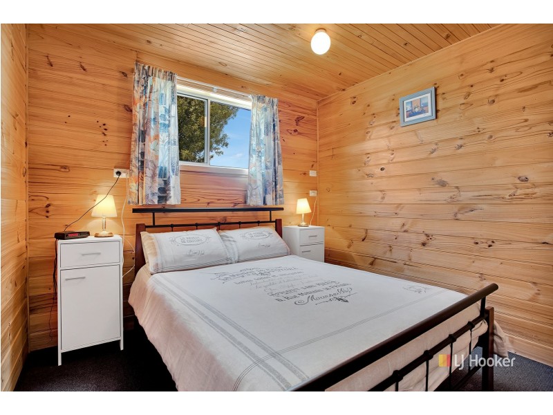 8 Irby Boulevard, Sisters Beach TAS 7321
